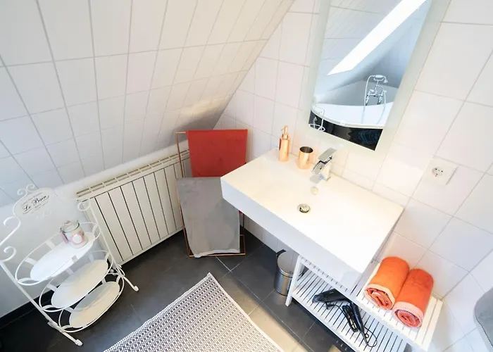 דירה Golding - Flat 3 *